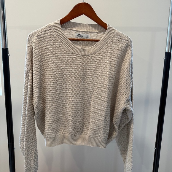 Hollister sweater - Picture 1 of 3